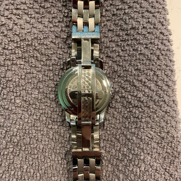 GUCCI G-Class 5500M 11P Diamonds Mens Quartz Watch - Picture 4 of 4